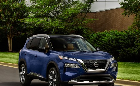 2021 Nissan Rogue Front Three-Quarter Wallpapers 450x275 (15)