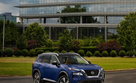 2021 Nissan Rogue Front Three-Quarter Wallpapers 450x275 (18)