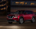 2021 Nissan Rogue Platinum AWD Front Three-Quarter Wallpapers 150x120 (36)