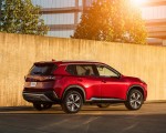2021 Nissan Rogue Platinum AWD Rear Three-Quarter Wallpapers 150x120 (31)