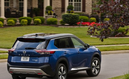 2021 Nissan Rogue Rear Three-Quarter Wallpapers 450x275 (12)