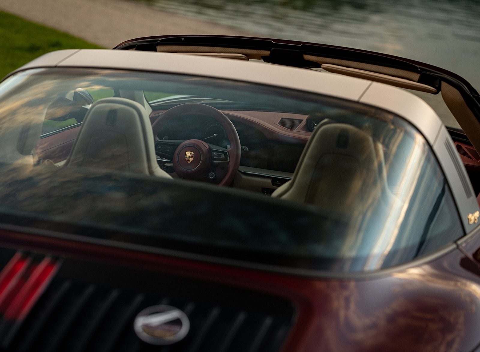 2021 Porsche 911 Targa 4S Heritage Design Edition (Color: Cherry Metallic) Detail Wallpapers #44 of 82