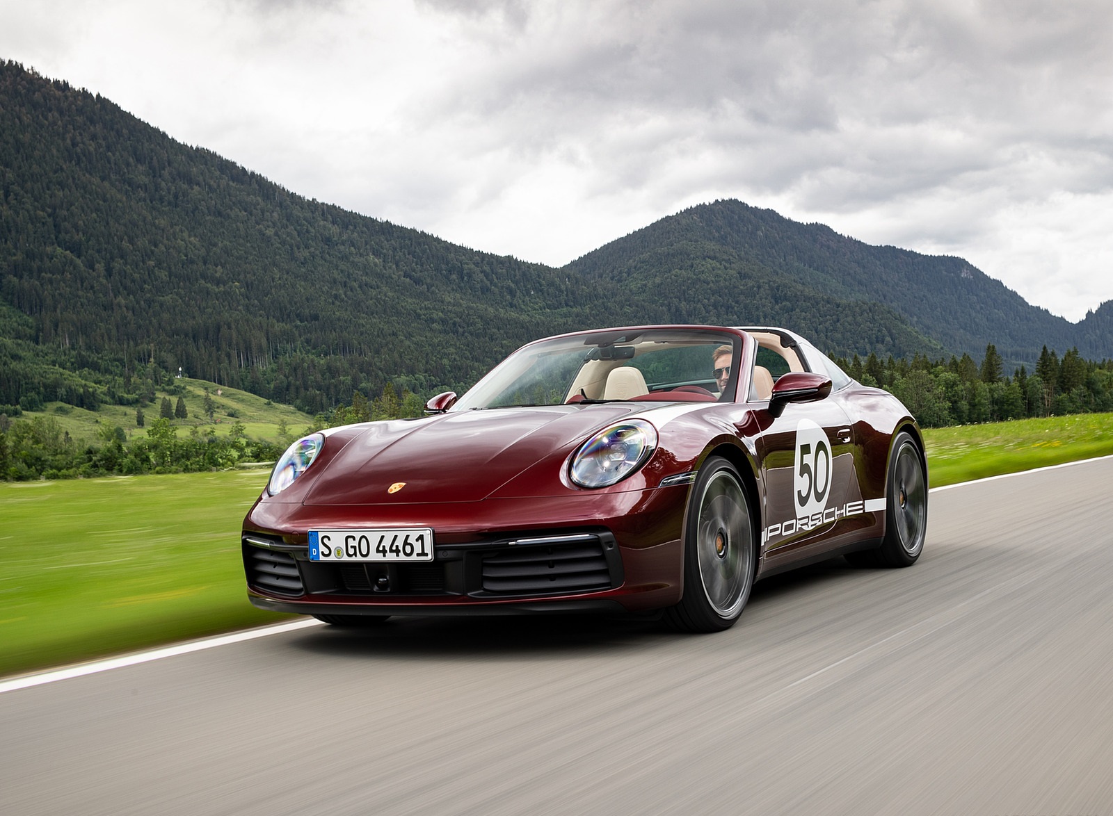 2021 Porsche 911 Targa 4S Heritage Design Edition (Color: Cherry Metallic) Front Three-Quarter Wallpapers (1)