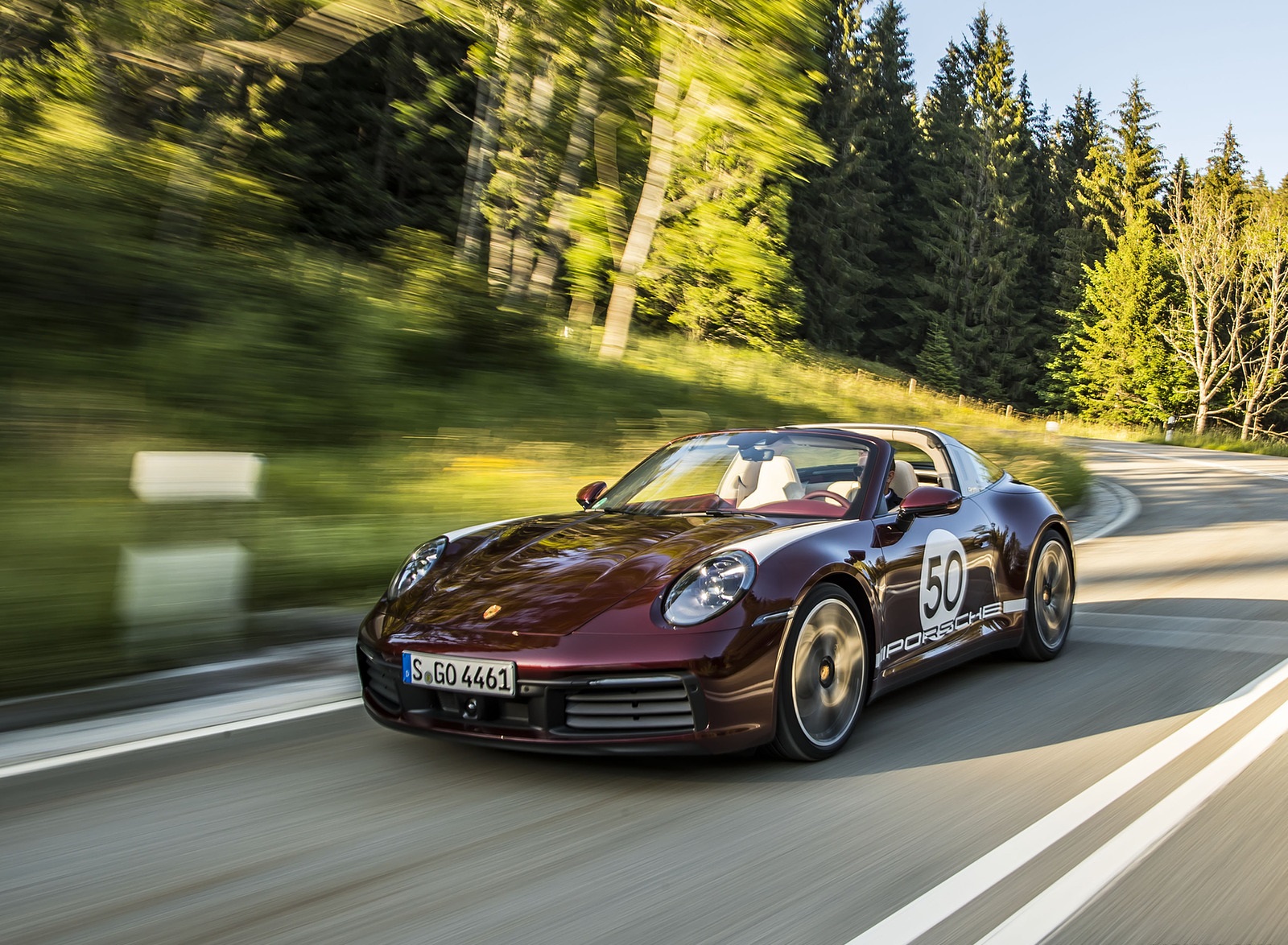 2021 Porsche 911 Targa 4S Heritage Design Edition (Color: Cherry Metallic) Front Three-Quarter Wallpapers (7)