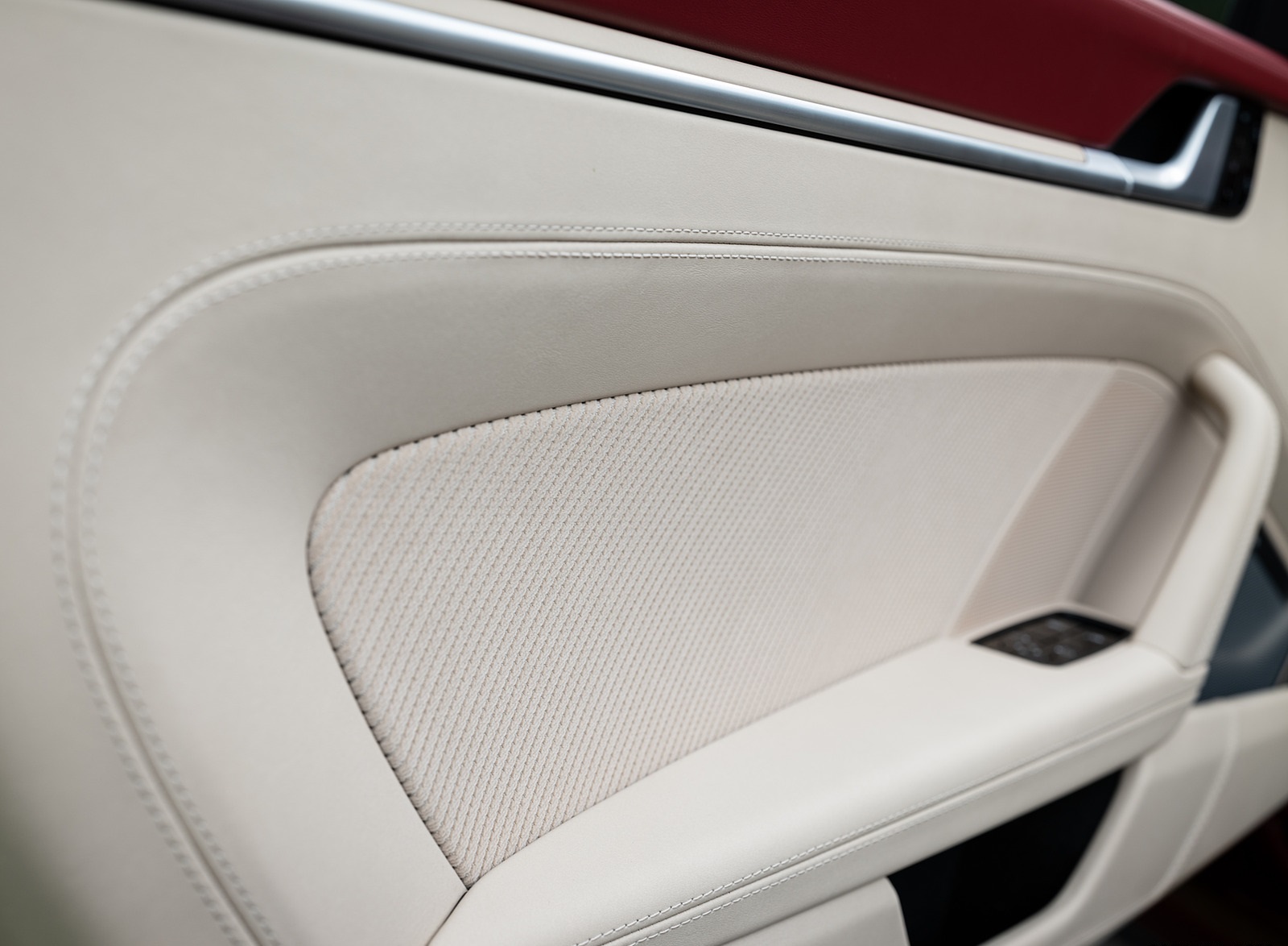 2021 Porsche 911 Targa 4S Heritage Design Edition (Color: Cherry Metallic) Interior Detail Wallpapers #65 of 82