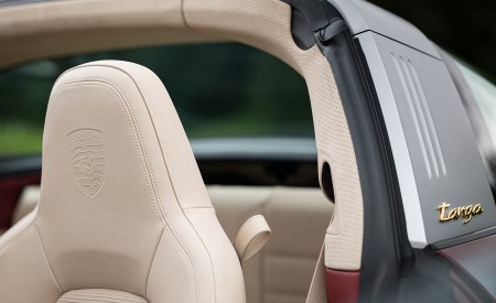 2021 Porsche 911 Targa 4S Heritage Design Edition (Color: Cherry Metallic) Interior Seats Wallpapers 450x275 (71)