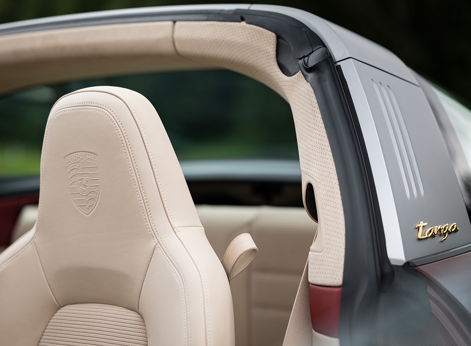 2021 Porsche 911 Targa 4S Heritage Design Edition (Color: Cherry Metallic) Interior Seats Wallpapers #71 of 82