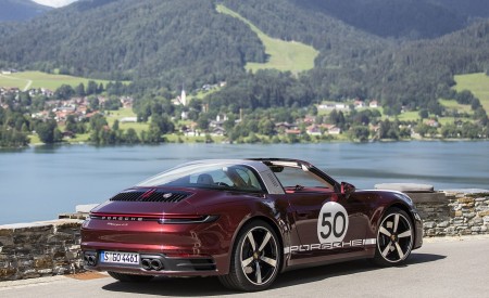 2021 Porsche 911 Targa 4S Heritage Design Edition (Color: Cherry Metallic) Rear Three-Quarter Wallpapers 450x275 (21)