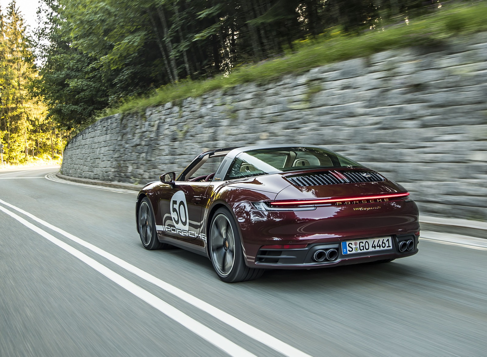 2021 Porsche 911 Targa 4S Heritage Design Edition (Color: Cherry Metallic) Rear Three-Quarter Wallpapers (13)