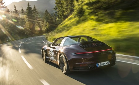 2021 Porsche 911 Targa 4S Heritage Design Edition (Color: Cherry Metallic) Rear Three-Quarter Wallpapers 450x275 (11)