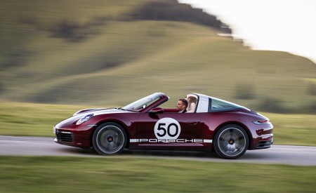 2021 Porsche 911 Targa 4S Heritage Design Edition (Color: Cherry Metallic) Side Wallpapers 450x275 (16)