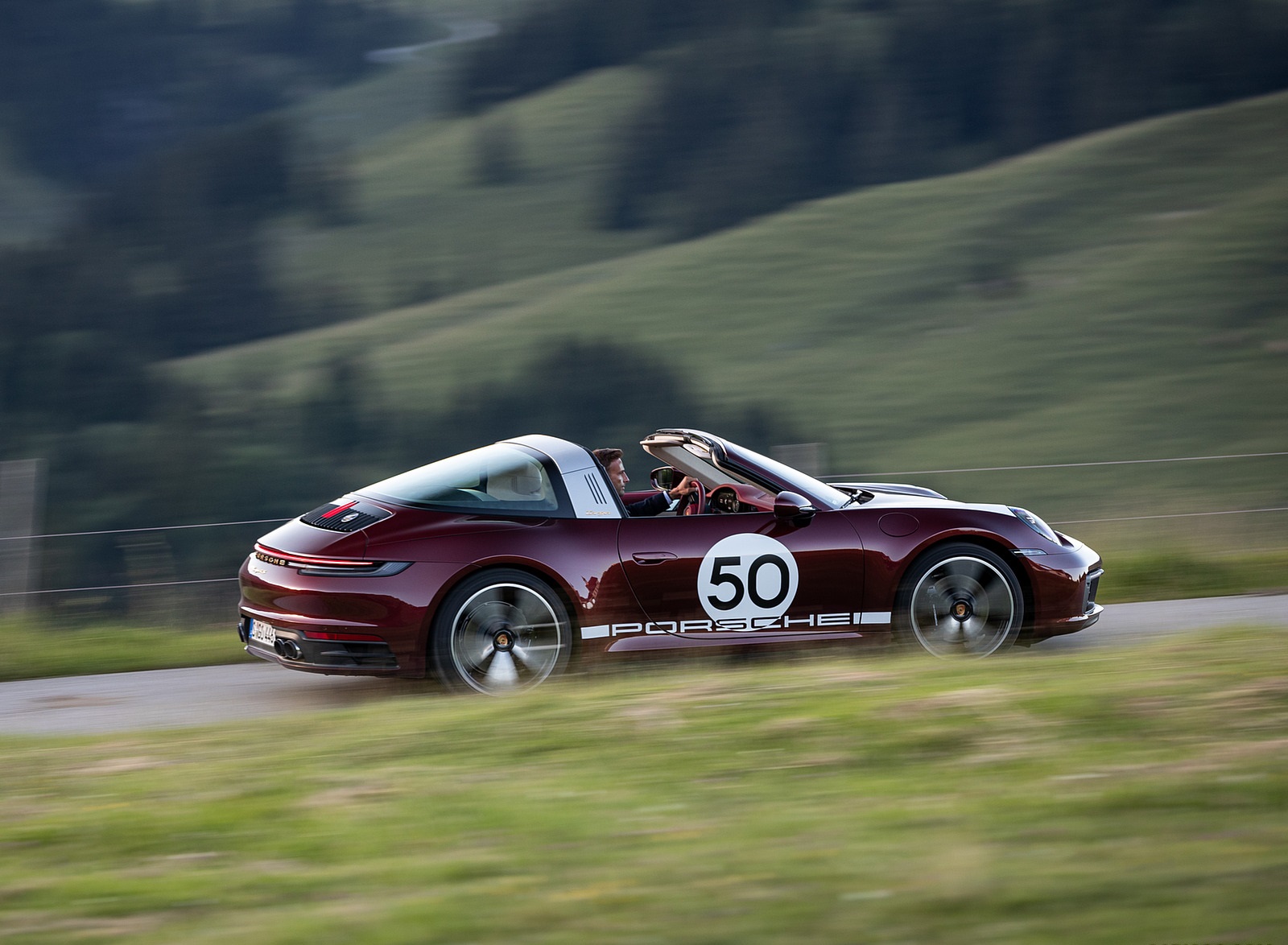 2021 Porsche 911 Targa 4S Heritage Design Edition (Color: Cherry Metallic) Side Wallpapers #17 of 82