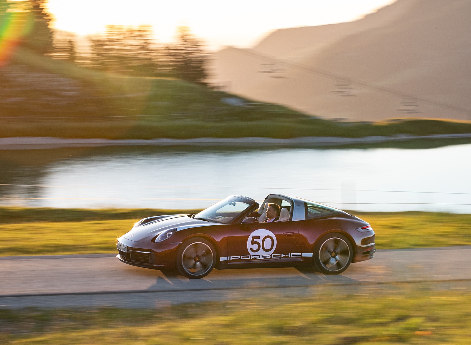 2021 Porsche 911 Targa 4S Heritage Design Edition (Color: Cherry Metallic) Side Wallpapers (12)