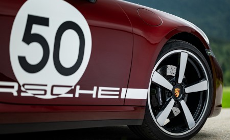 2021 Porsche 911 Targa 4S Heritage Design Edition (Color: Cherry Metallic) Wheel Wallpapers 450x275 (39)