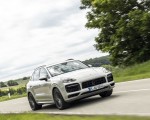 2021 Porsche Cayenne GTS (Color: Sechura Beige Metallic) Front Three-Quarter Wallpapers 150x120 (45)