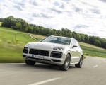 2021 Porsche Cayenne GTS (Color: Sechura Beige Metallic) Front Three-Quarter Wallpapers 150x120 (33)