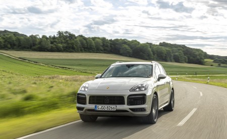2021 Porsche Cayenne GTS (Color: Sechura Beige Metallic) Front Wallpapers 450x275 (34)