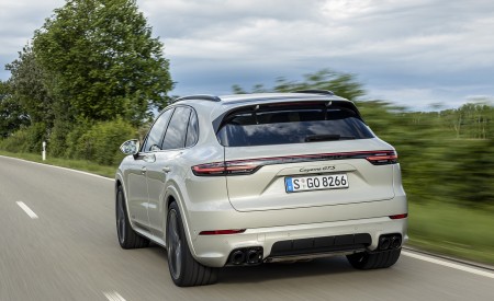 2021 Porsche Cayenne GTS (Color: Sechura Beige Metallic) Rear Three-Quarter Wallpapers 450x275 (48)
