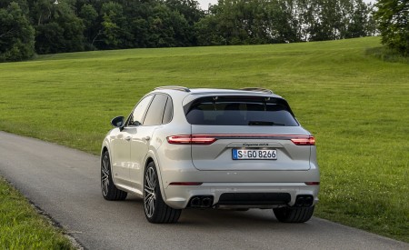 2021 Porsche Cayenne GTS (Color: Sechura Beige Metallic) Rear Three-Quarter Wallpapers 450x275 (60)