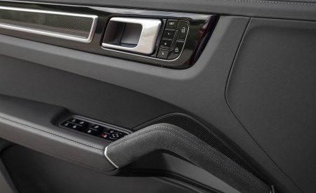 2021 Porsche Cayenne GTS Coupe (Color: Carmine Red) Interior Detail Wallpapers 450x275 (51)