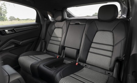 2021 Porsche Cayenne GTS Coupe (Color: Carmine Red) Interior Rear Seats Wallpapers 450x275 (47)