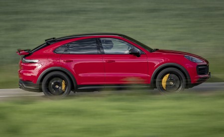 2021 Porsche Cayenne GTS Coupe (Color: Carmine Red) Side Wallpapers 450x275 (22)