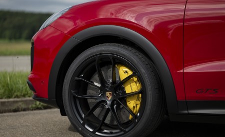2021 Porsche Cayenne GTS Coupe (Color: Carmine Red) Wheel Wallpapers 450x275 (34)