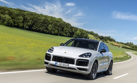 2021 Porsche Cayenne GTS Coupe (Color: Crayon) Front Wallpapers 450x275 (59)