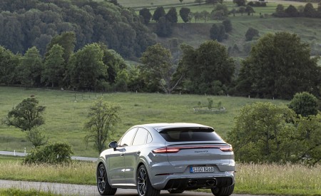 2021 Porsche Cayenne GTS Coupe (Color: Crayon) Rear Three-Quarter Wallpapers 450x275 (87)