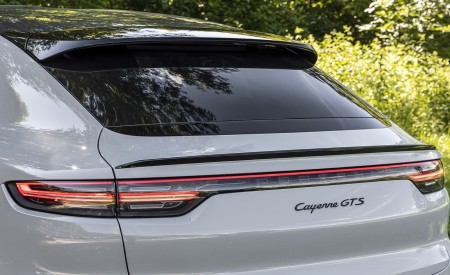 2021 Porsche Cayenne GTS Coupe (Color: Crayon) Tail Light Wallpapers 450x275 (101)
