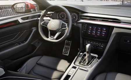 2021 Volkswagen Arteon R-Line Interior Wallpapers 450x275 (26)