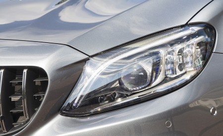 2019 Mercedes-AMG C 63 S Cabrio Headlight Wallpapers 450x275 (58)