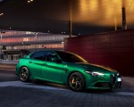 2020 Alfa Romeo Giulia Quadrifoglio Front Three-Quarter Wallpapers 150x120 (24)
