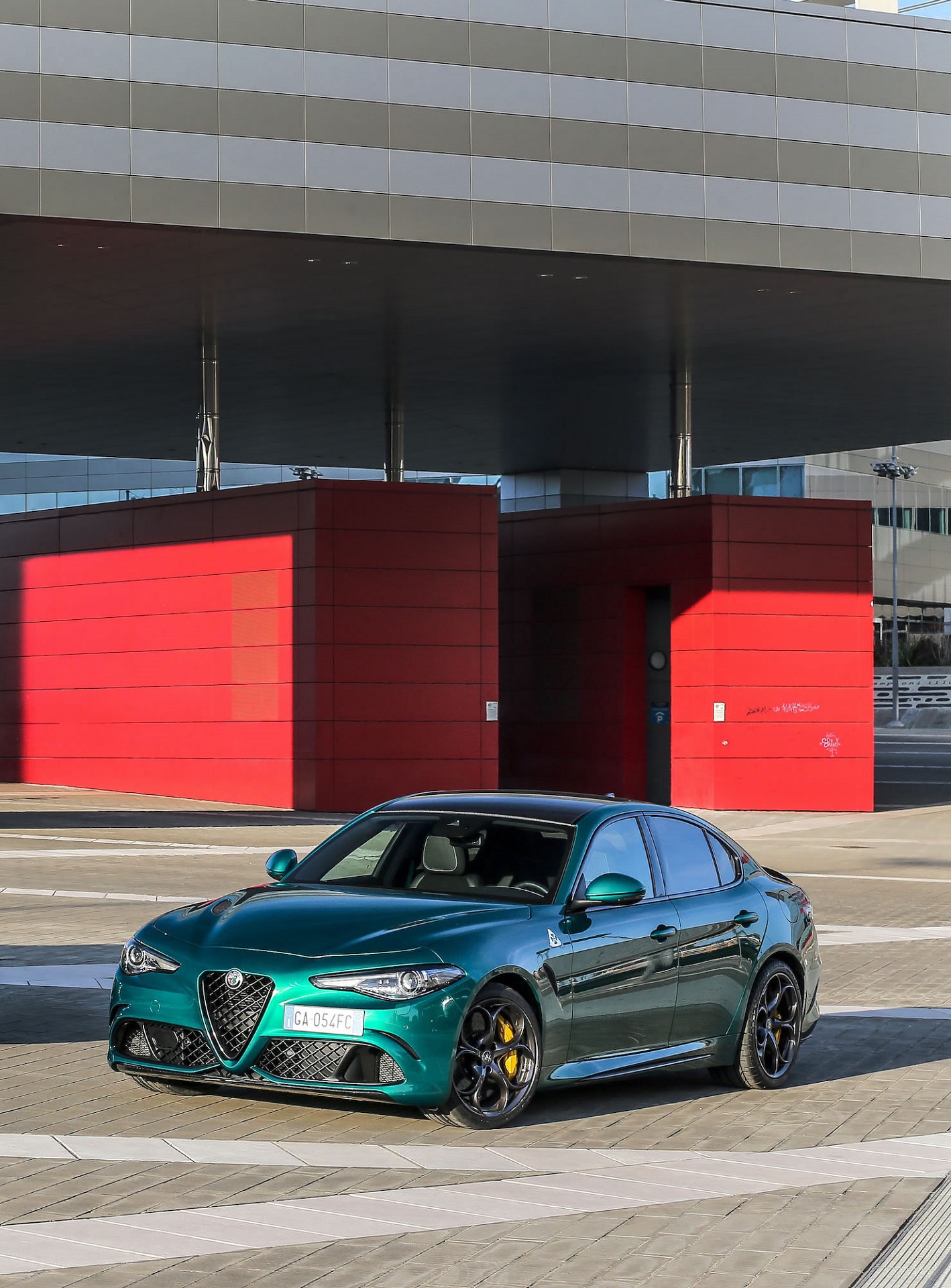 2020 Alfa Romeo Giulia Quadrifoglio Front Three-Quarter Wallpapers (14)