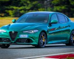 2020 Alfa Romeo Giulia Quadrifoglio Front Three-Quarter Wallpapers 150x120 (3)