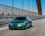 2020 Alfa Romeo Giulia Quadrifoglio Front Three-Quarter Wallpapers 150x120 (6)