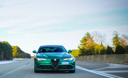 2020 Alfa Romeo Giulia Quadrifoglio Front Wallpapers 450x275 (7)