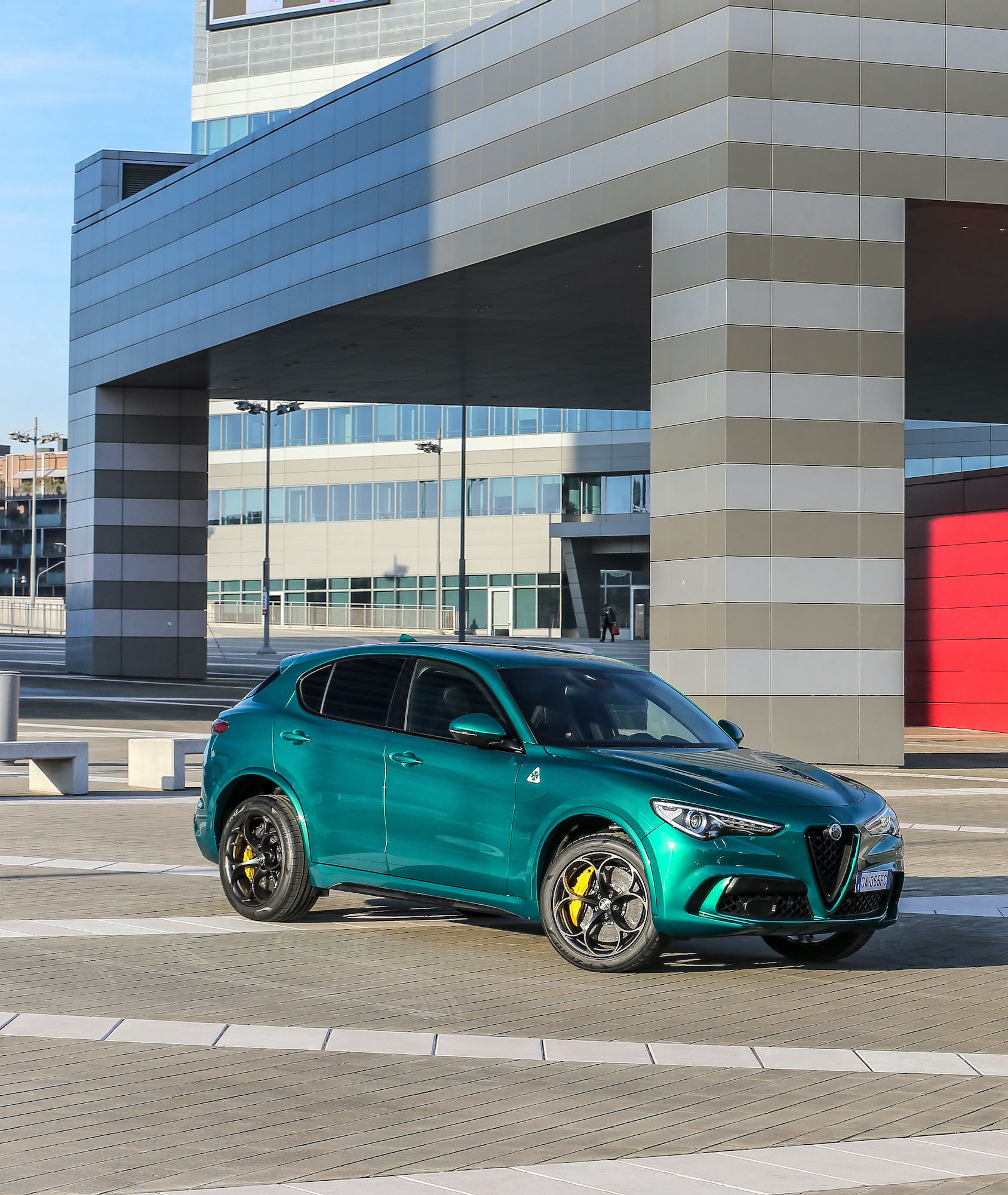 2020 Alfa Romeo Stelvio Quadrifoglio Front Three-Quarter Wallpapers (12)