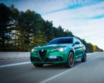 2020 Alfa Romeo Stelvio Quadrifoglio Front Three-Quarter Wallpapers 150x120 (4)