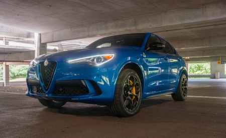 2020 Alfa Romeo Stelvio Quadrifoglio Front Three-Quarter Wallpapers 450x275 (30)