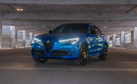 2020 Alfa Romeo Stelvio Quadrifoglio Front Three-Quarter Wallpapers 450x275 (26)