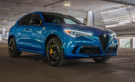 2020 Alfa Romeo Stelvio Quadrifoglio Front Three-Quarter Wallpapers 450x275 (32)
