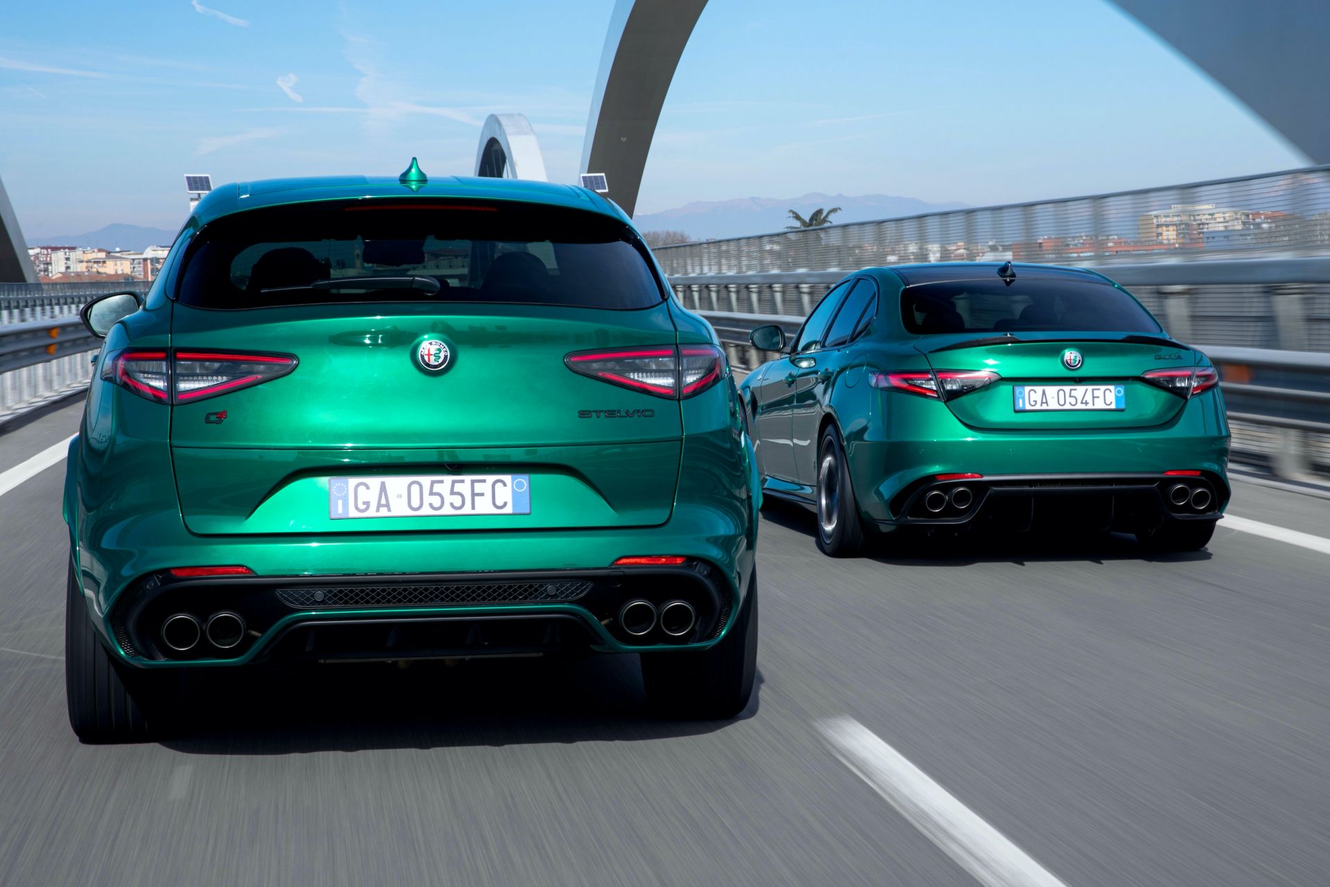2020 Alfa Romeo Stelvio Quadrifoglio and Giulia Quadrifoglio Wallpapers (11)