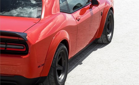 2020 Dodge Challenger SRT Super Stock Detail Wallpapers 450x275 (28)