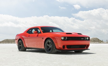 2020 Dodge Challenger SRT Super Stock Front Three-Quarter Wallpapers 450x275 (8)