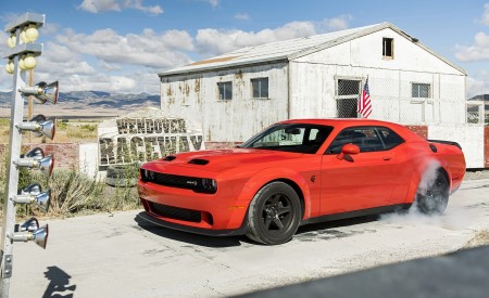 2020 Dodge Challenger SRT Super Stock Front Three-Quarter Wallpapers 450x275 (6)