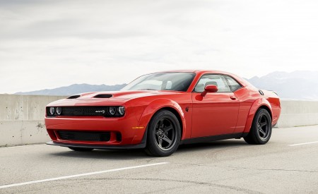 2020 Dodge Challenger SRT Super Stock Front Three-Quarter Wallpapers 450x275 (4)