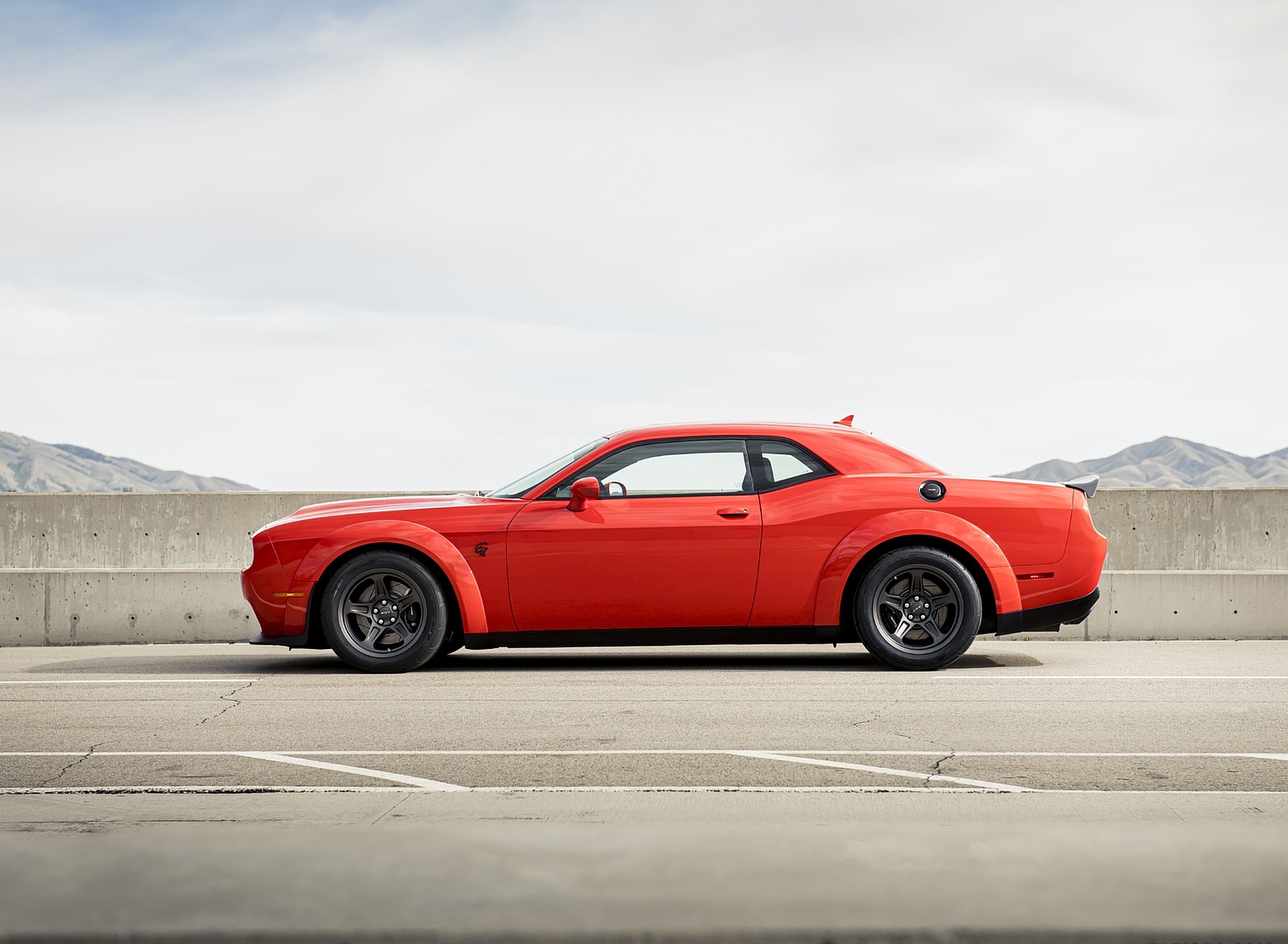 2020 Dodge Challenger SRT Super Stock Side Wallpapers (5)