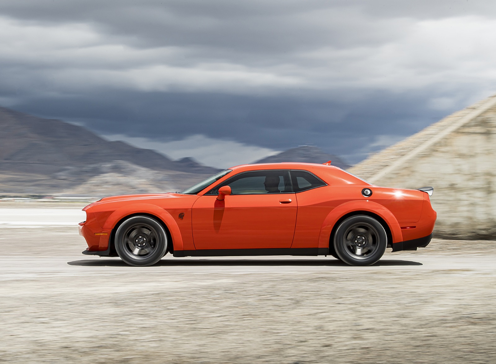 2020 Dodge Challenger SRT Super Stock Side Wallpapers (2)