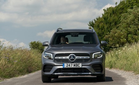 2020 Mercedes-Benz GLB 220d (UK-Spec) Front Wallpapers 450x275 (15)